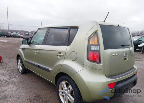 2011 Kia Soul + из США, поврежденный, VIN KNDJT2A21B7228557